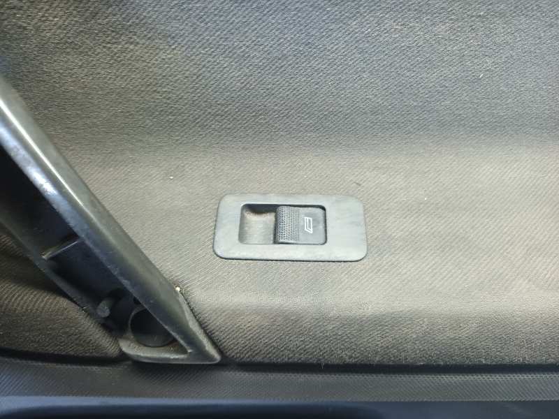 MANDO ELEVALUNAS DELANTERO DERECHO