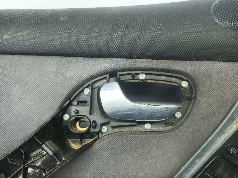 MANETA INTERIOR DELANTERA IZQUIERDA