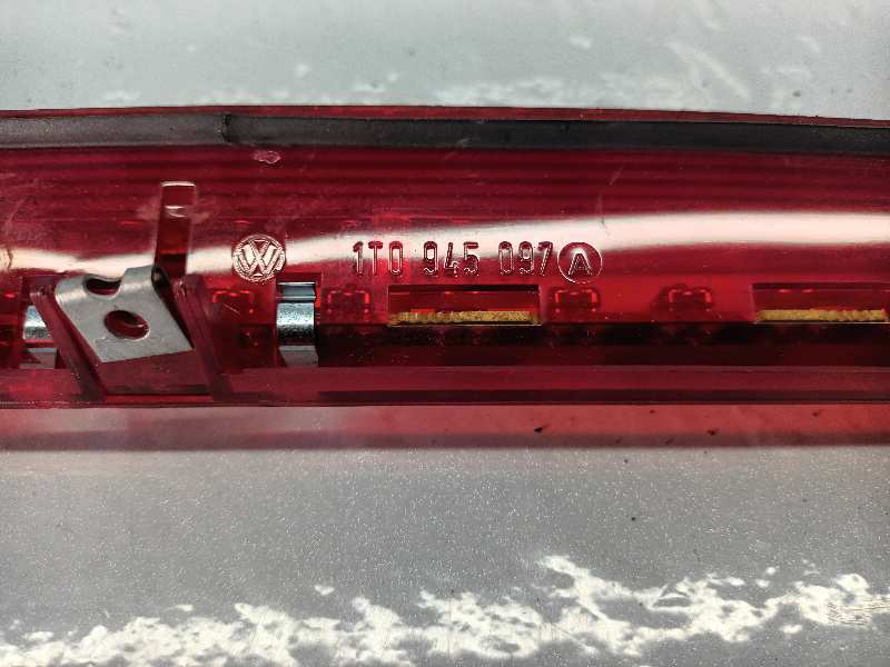 LUZ CENTRAL DE FRENO