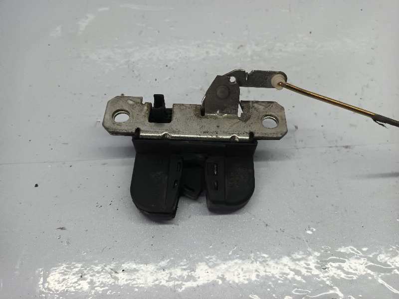 CERRADURA MALETERO - PORTON