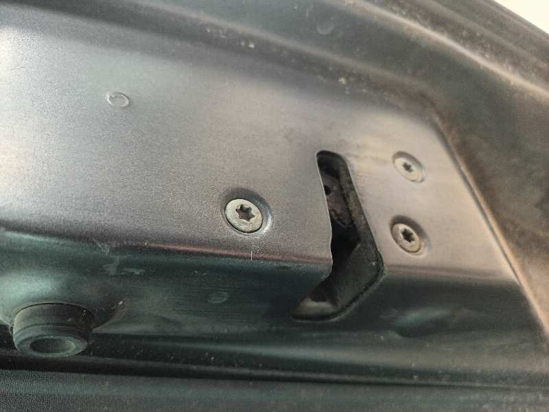 CERRADURA PUERTA DELANTERA DERECHA MITSUBISHI COLT BERLINA 5 (Z30A)