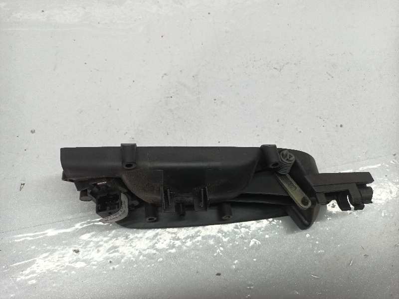 MANETA INTERIOR DELANTERA IZQUIERDA