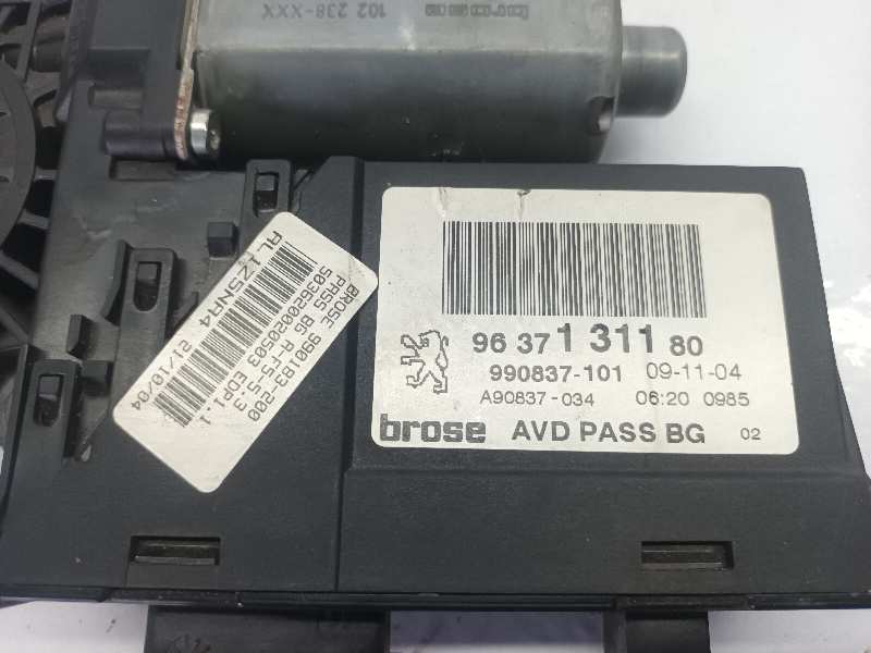 MOTOR ELEVALUNAS DELANTERO DERECHO