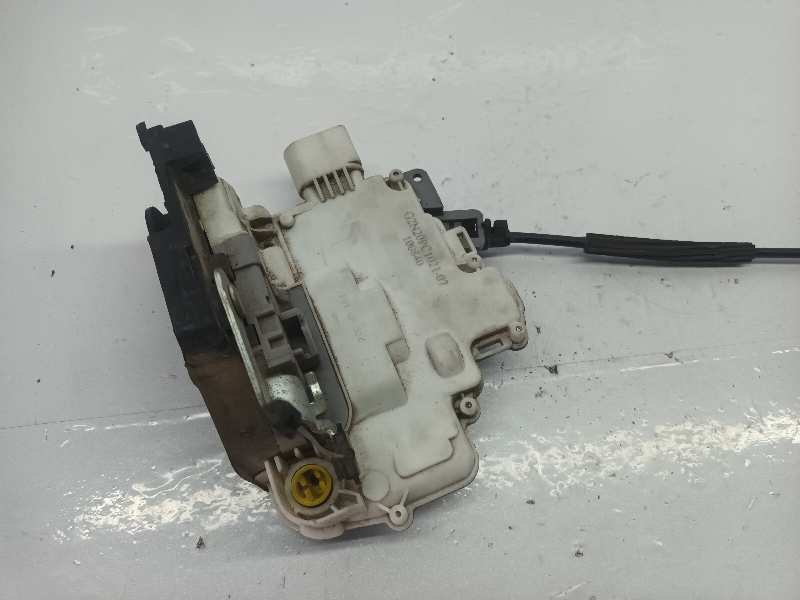 CERRADURA PUERTA DELANTERA DERECHA