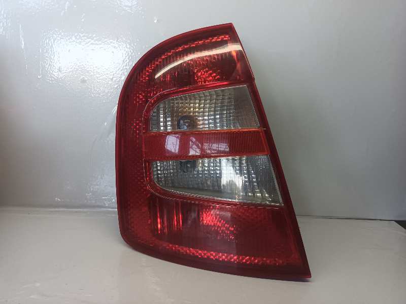 PILOTO TRASERO IZQUIERDO