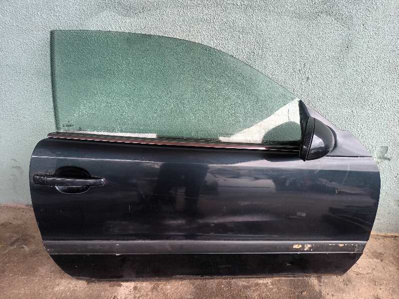 PUERTA DELANTERA DERECHA