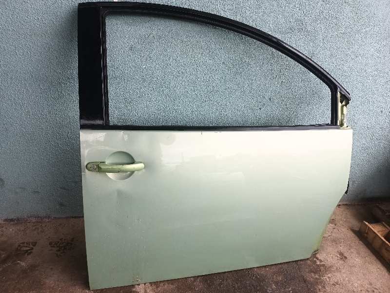 PUERTA DELANTERA DERECHA