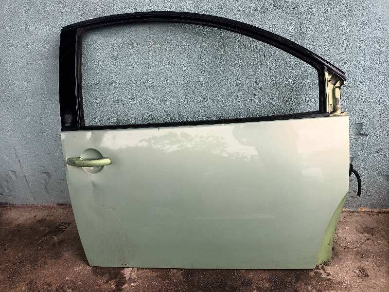 PUERTA DELANTERA DERECHA