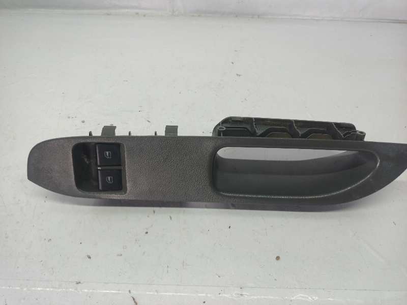 MANDO ELEVALUNAS DELANTERO IZQUIERDO 