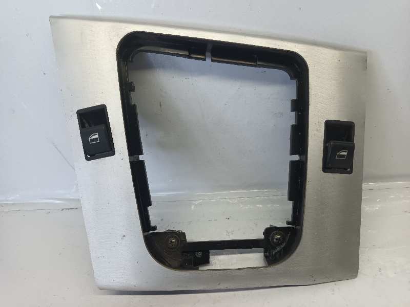 MANDO ELEVALUNAS DELANTERO IZQUIERDO 