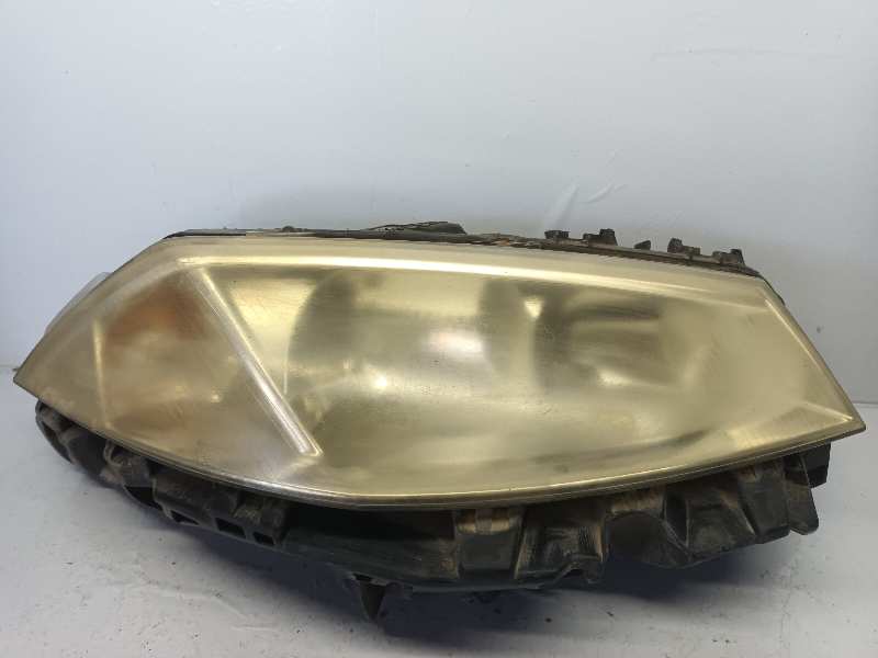 89307000 FARO DERECHO RENAULT MEGANE II BERLINA 3P