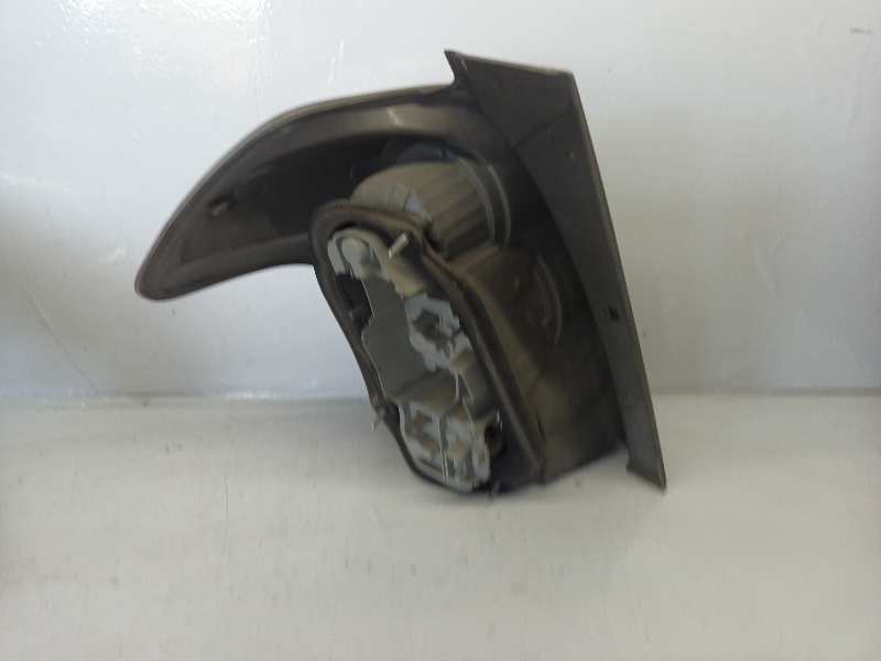 PILOTO TRASERO DERECHO