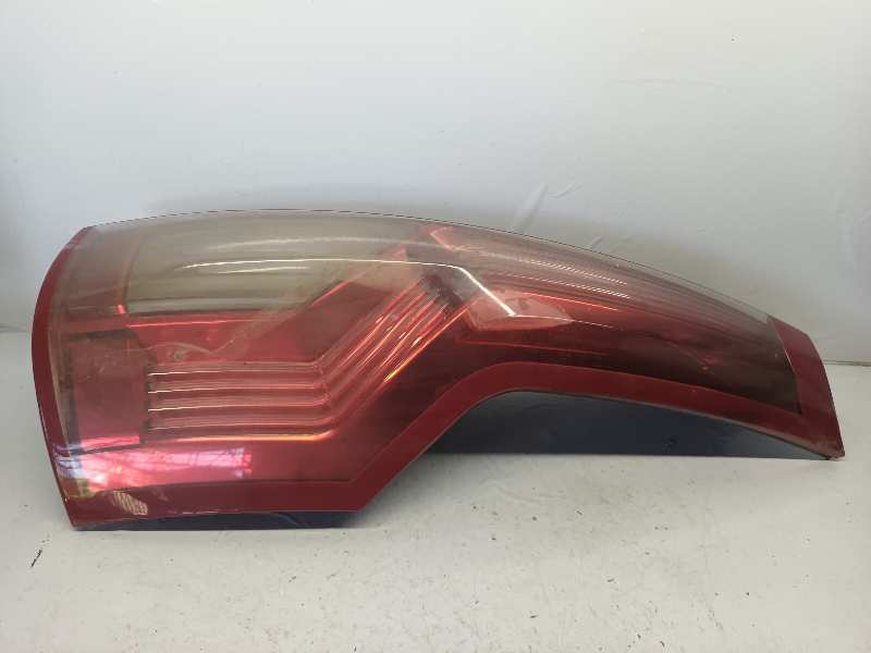 PILOTO TRASERO DERECHO