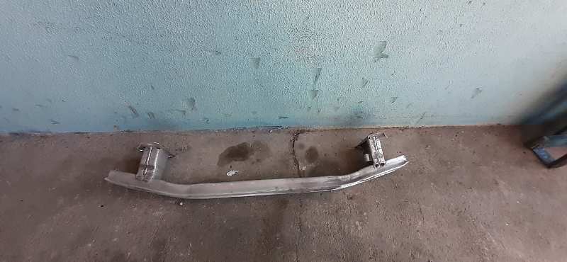 REFUERZO PARAGOLPES DELANTERO