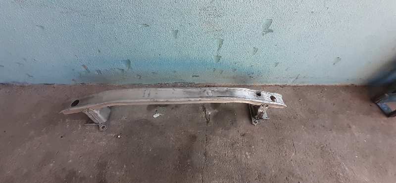 REFUERZO PARAGOLPES DELANTERO