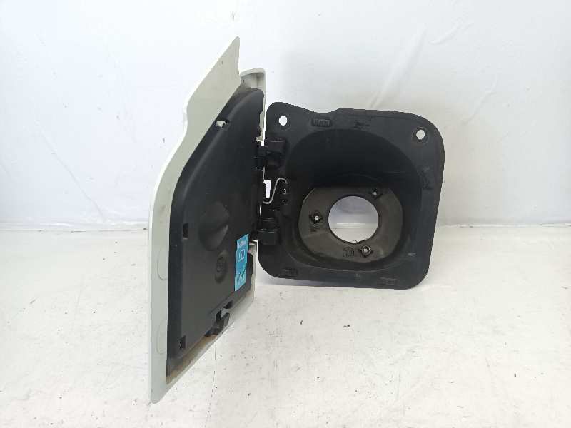 TAPA EXTERIOR COMBUSTIBLE RENAULT MASTER II PHASE 2 CAJA CERRADA