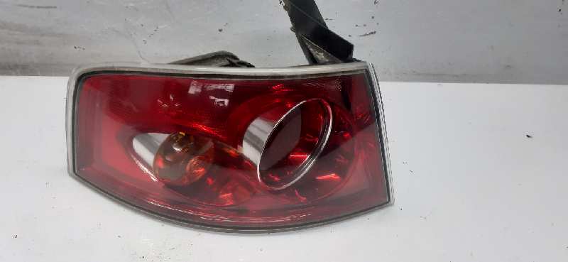 PILOTO TRASERO IZQUIERDO