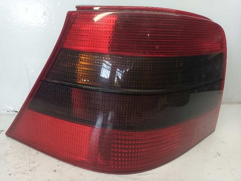 PILOTO TRASERO IZQUIERDO