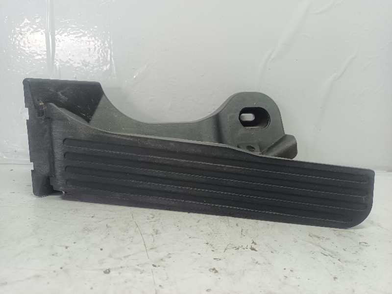 PEDAL ACELERADOR