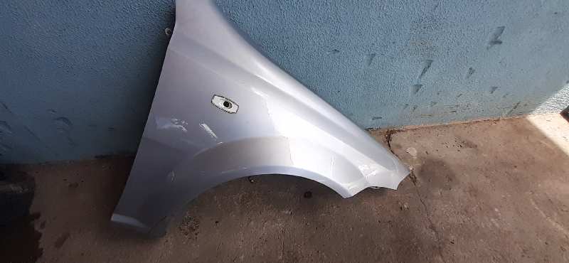 ALETA DELANTERA DERECHA