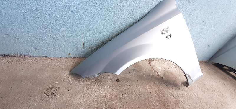 ALETA DELANTERA IZQUIERDA