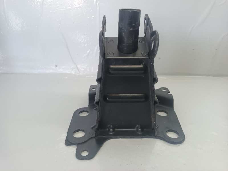 REFUERZO PARAGOLPES DELANTERO