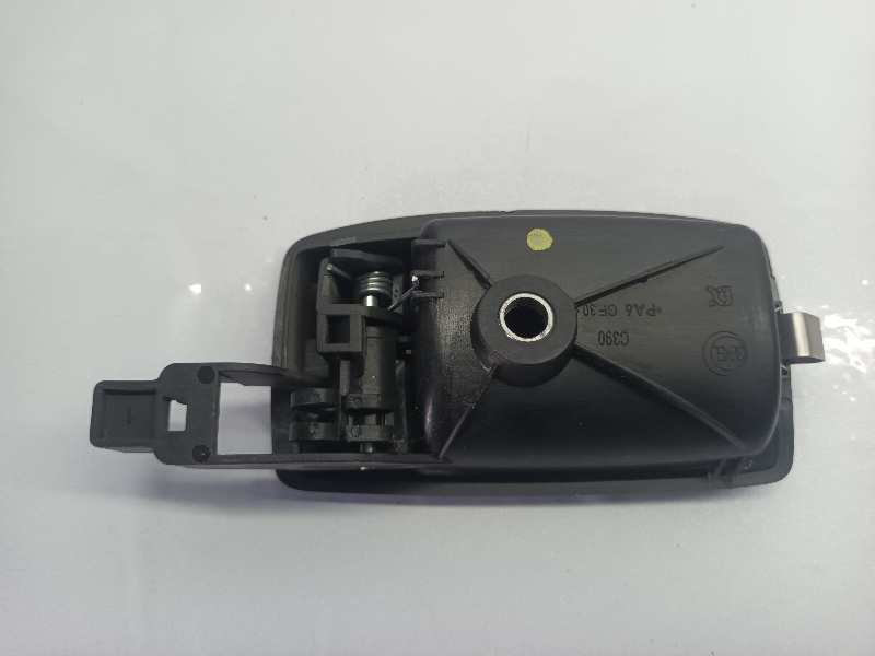 MANETA INTERIOR DELANTERA IZQUIERDA