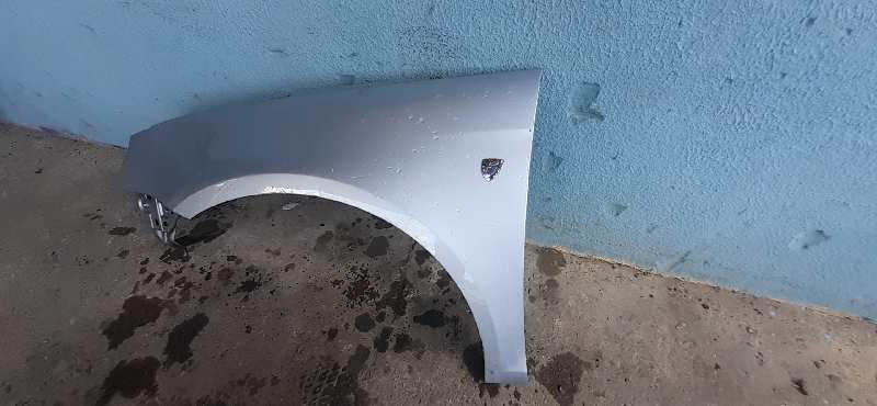 ALETA DELANTERA IZQUIERDA