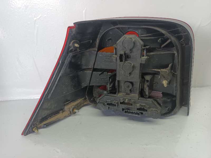 PILOTO TRASERO IZQUIERDO