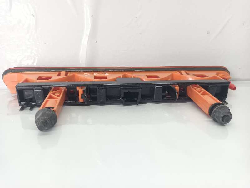 LUZ CENTRAL DE FRENO