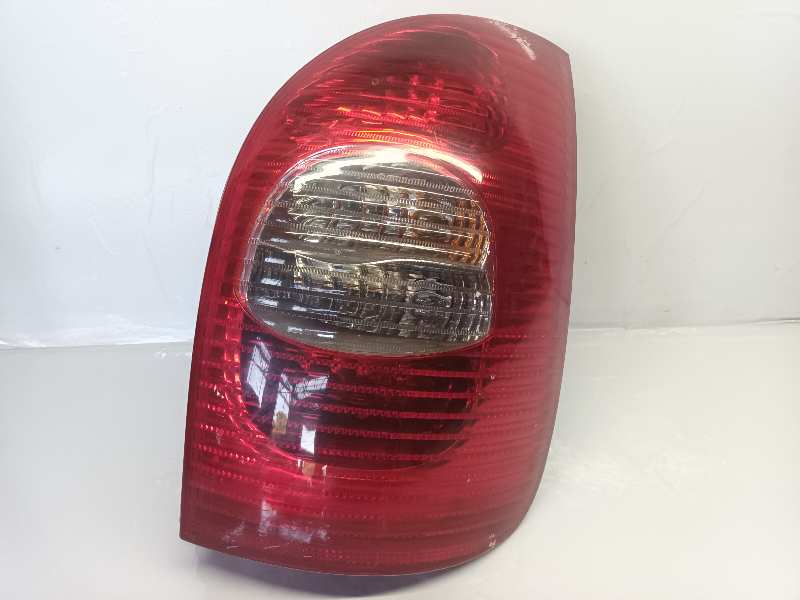 PILOTO TRASERO DERECHO