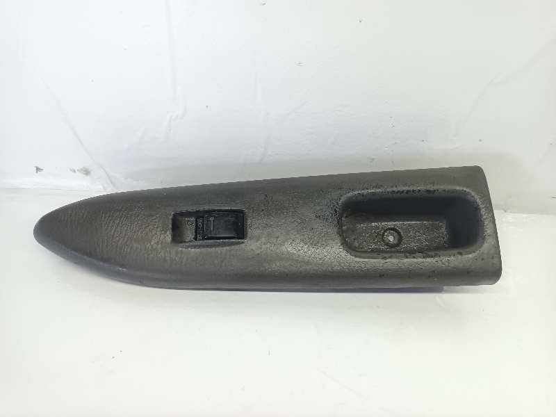 MANDO ELEVALUNAS DELANTERO DERECHO