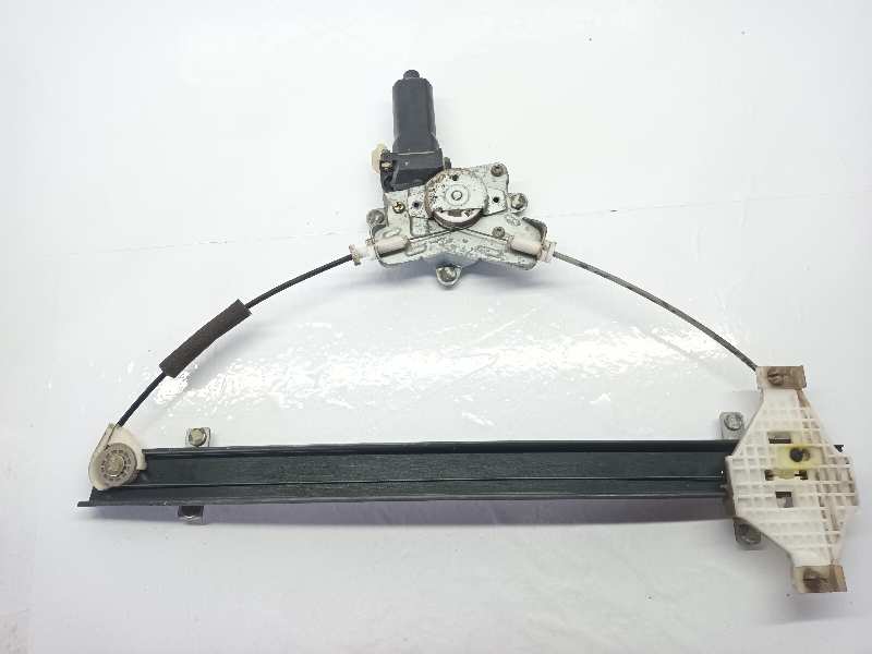 ELEVALUNAS DELANTERO IZQUIERDO