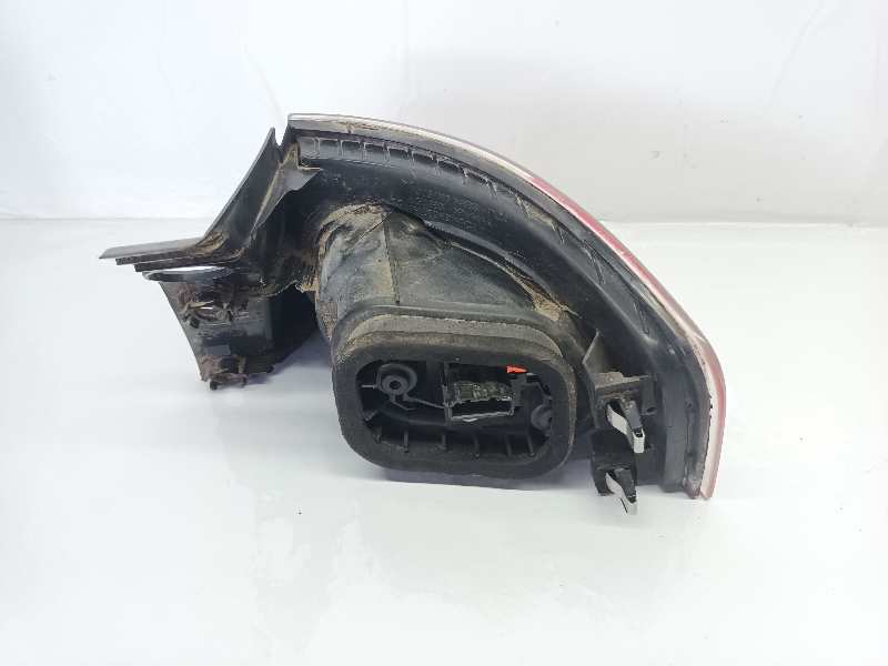 PILOTO TRASERO IZQUIERDO