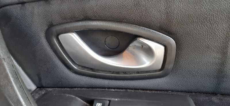 MANETA INTERIOR DELANTERA DERECHA