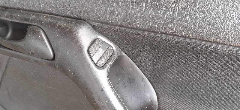 ELEVALUNAS DELANTERO DERECHO