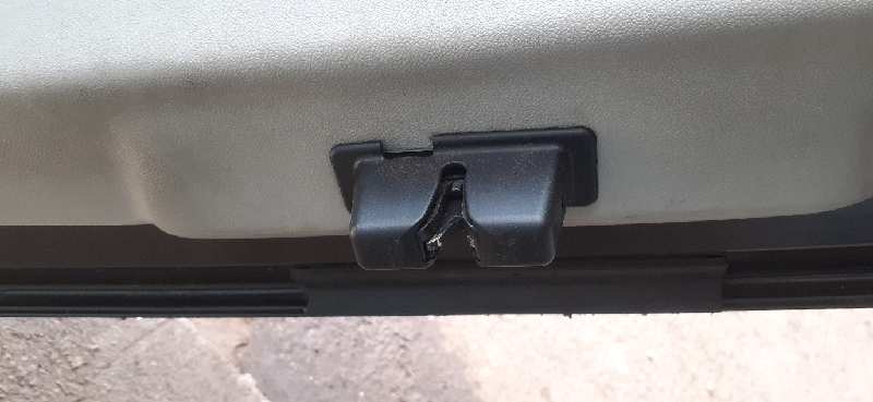 CERRADURA MALETERO - PORTON