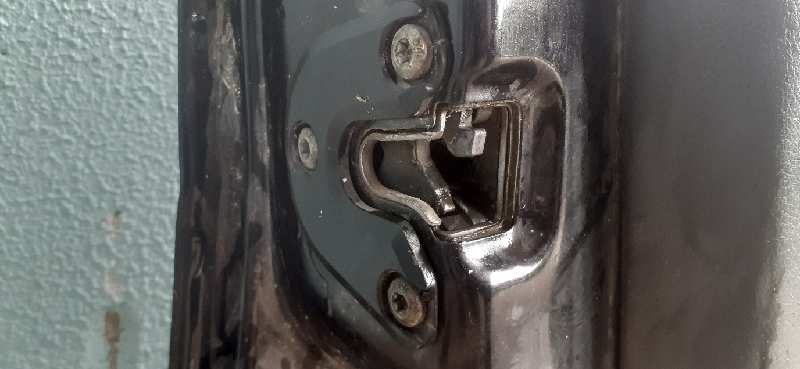 CERRADURA PUERTA DELANTERA IZQUIERDA 