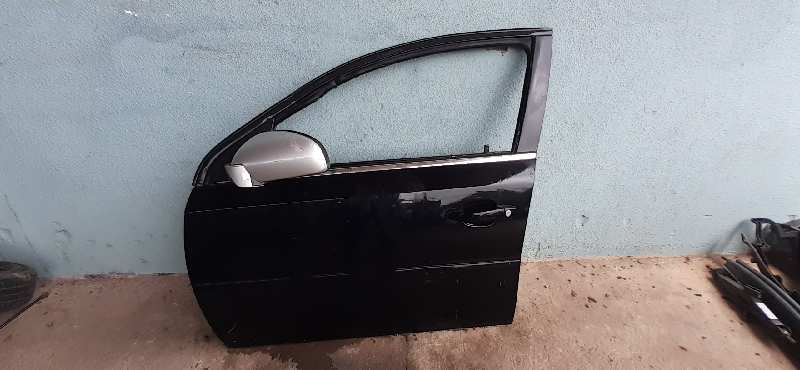 PUERTA DELANTERA IZQUIERDA