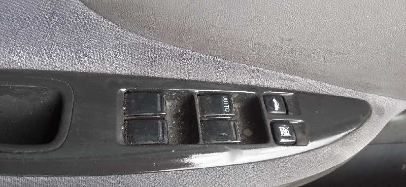 MANDO ELEVALUNAS DELANTERO IZQUIERDO 