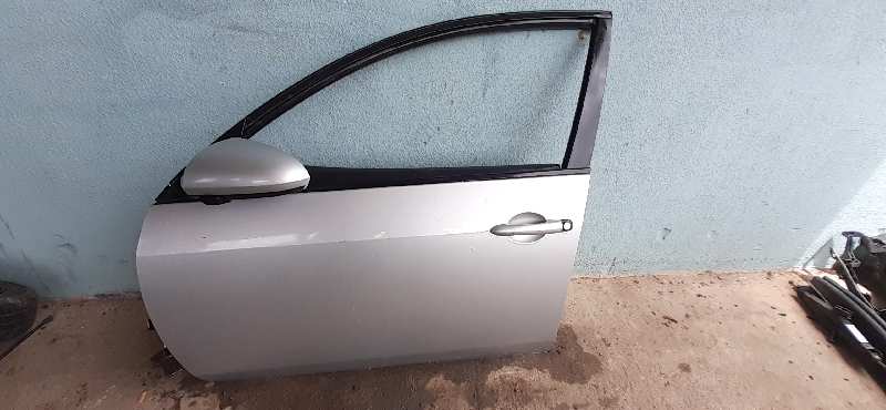 PUERTA DELANTERA IZQUIERDA