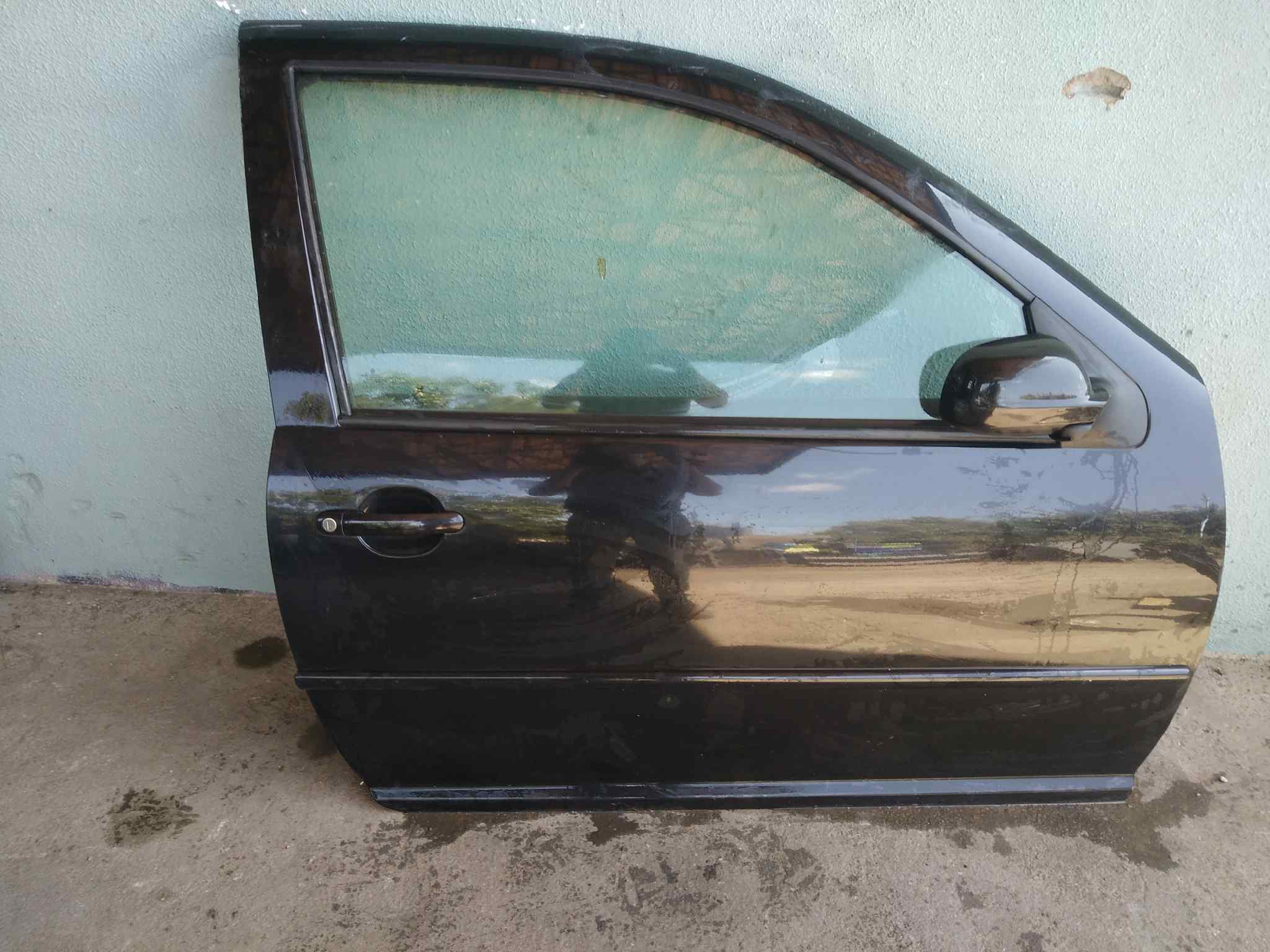 PUERTA DELANTERA DERECHA