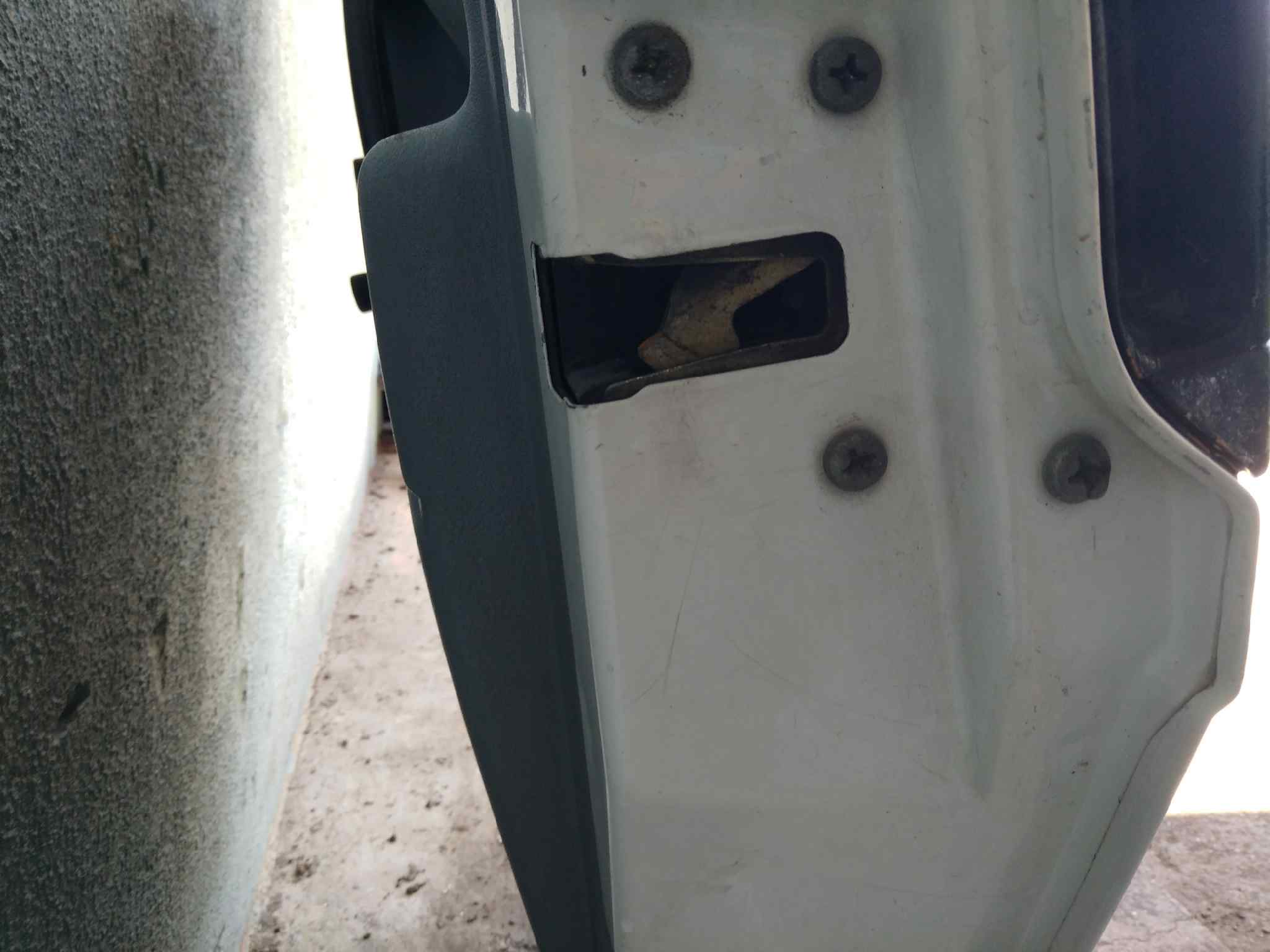 CERRADURA PUERTA DELANTERA DERECHA