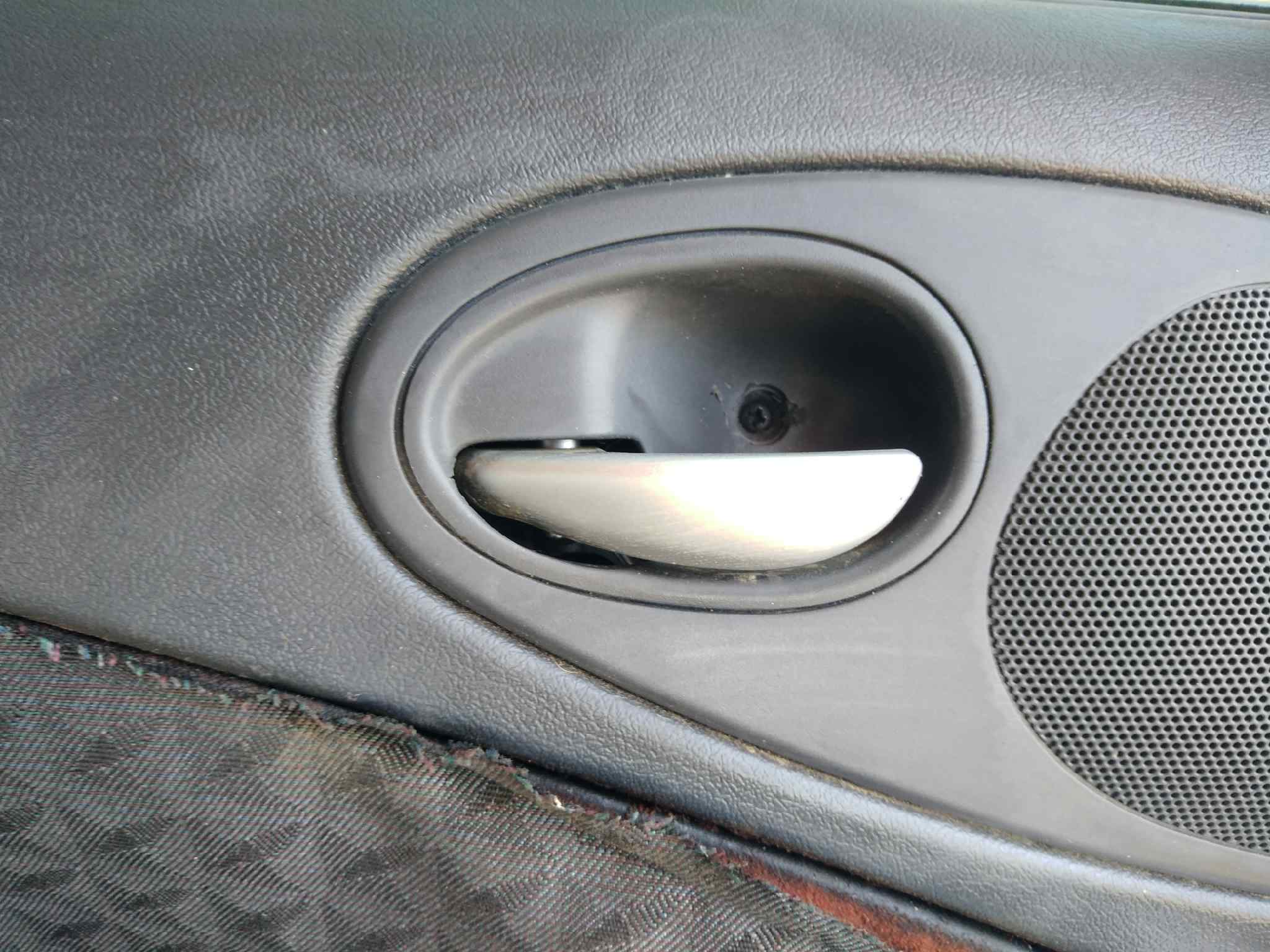 MANETA INTERIOR DELANTERA IZQUIERDA FORD PUMA (CCE)