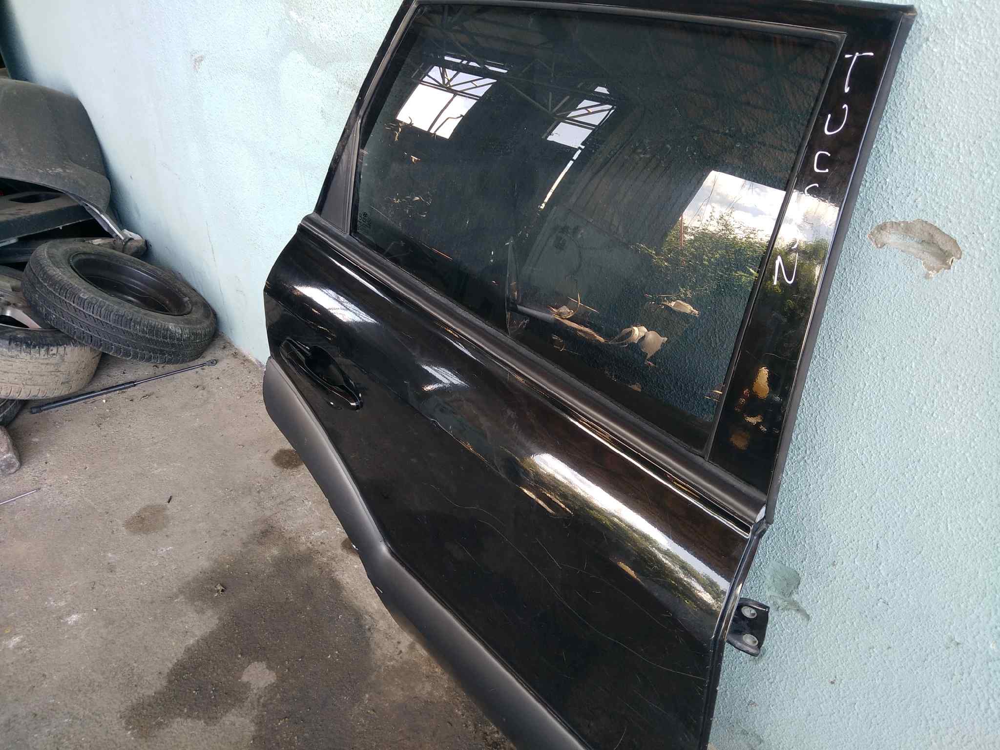 PUERTA TRASERA DERECHA