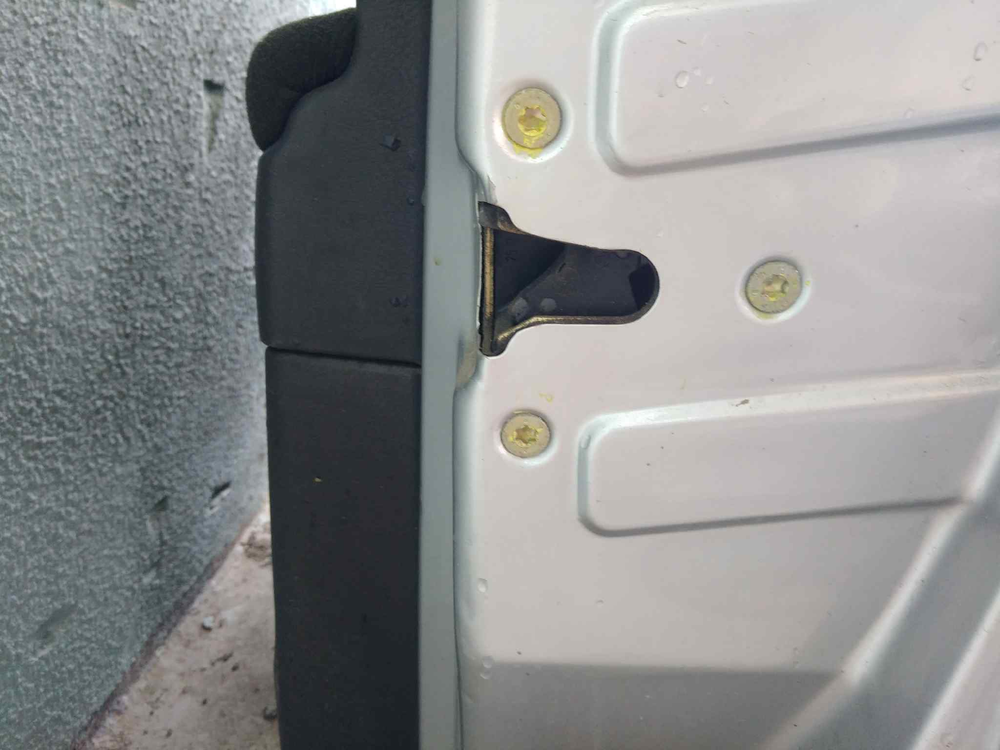 CERRADURA PUERTA DELANTERA DERECHA