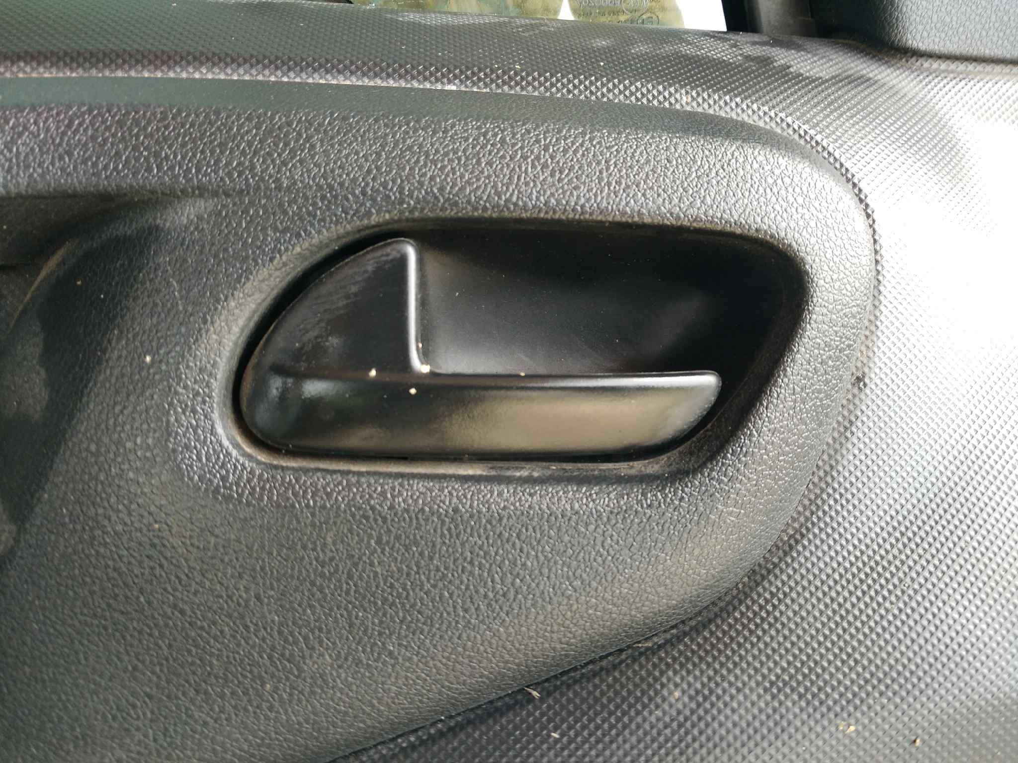 MANETA INTERIOR DELANTERA IZQUIERDA