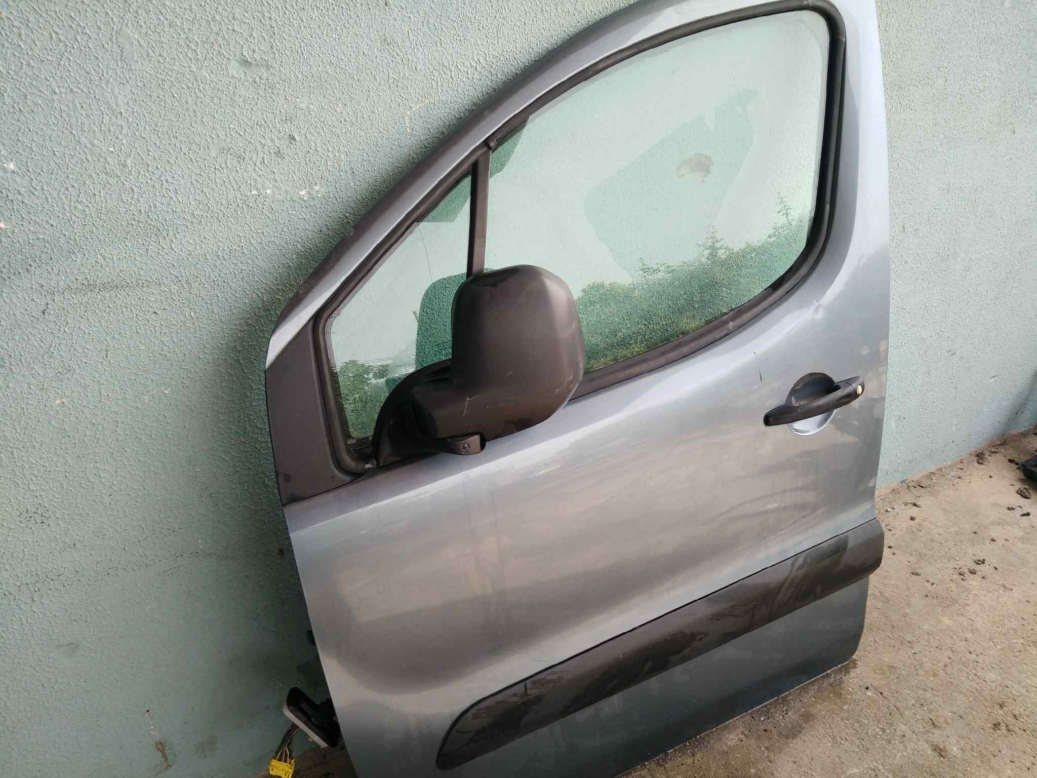 PUERTA DELANTERA IZQUIERDA