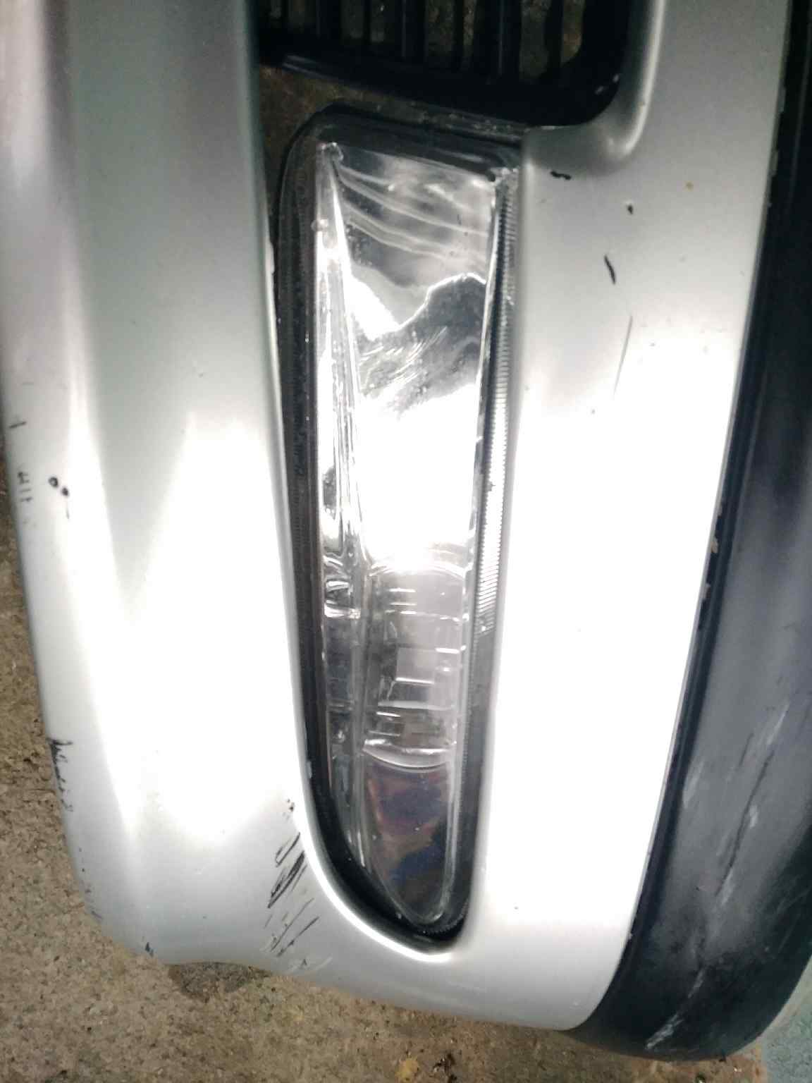 FARO ANTINIEBLA IZQUIERDO