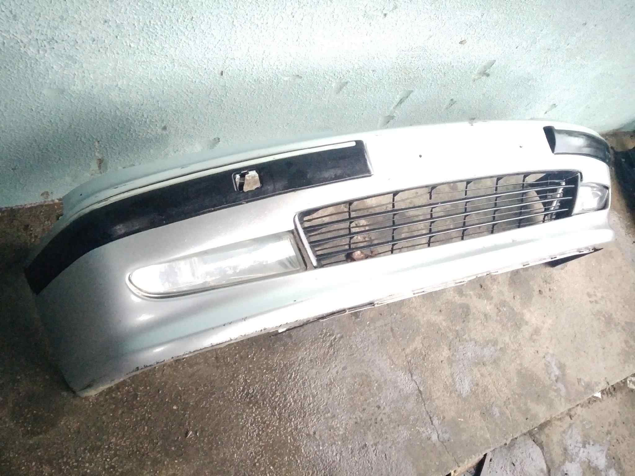 PARAGOLPES DELANTERO